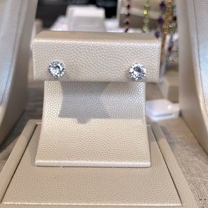 Base Metal 8mm Studs